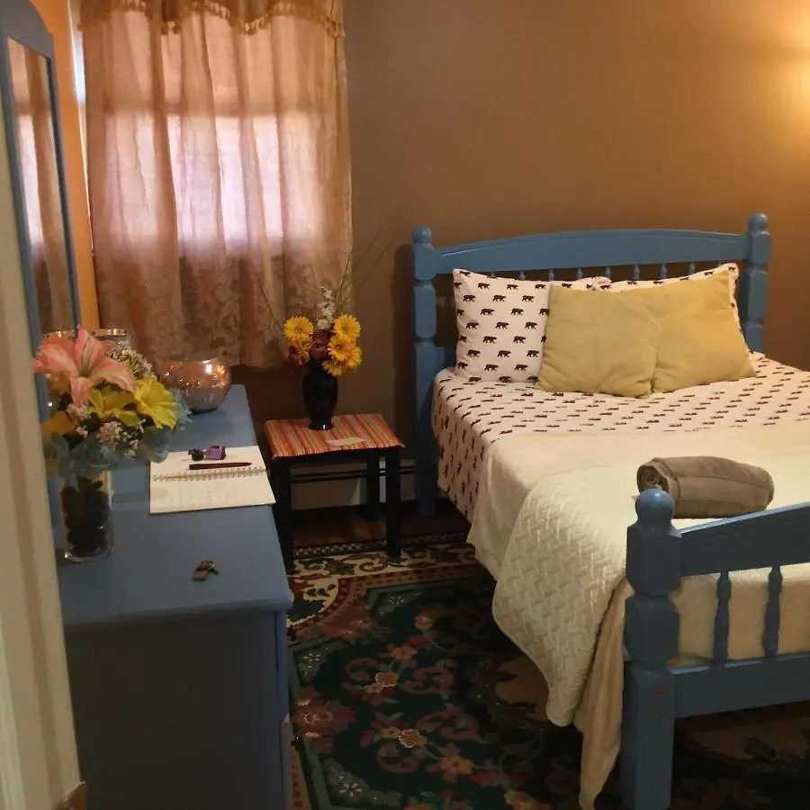 Beautiful Room Near Jfk And Close To Laguardia Airports New York
