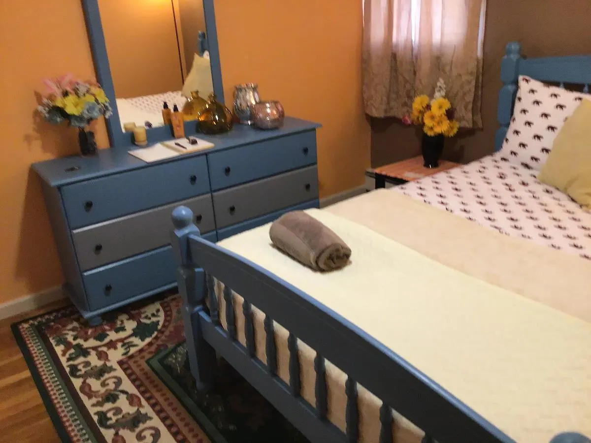 Beautiful Room Near Jfk And Close To Laguardia Airports New York Homestay