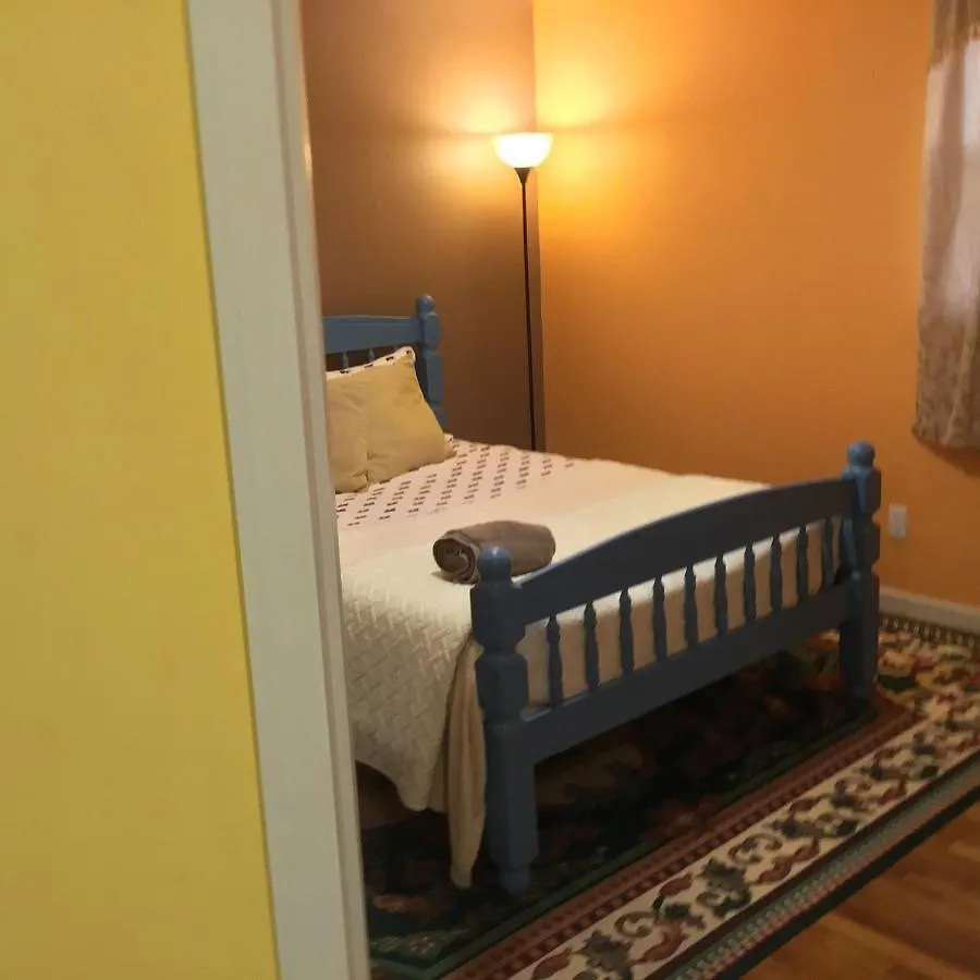 Homestay Beautiful Room Near Jfk And Close To Laguardia Airports New York