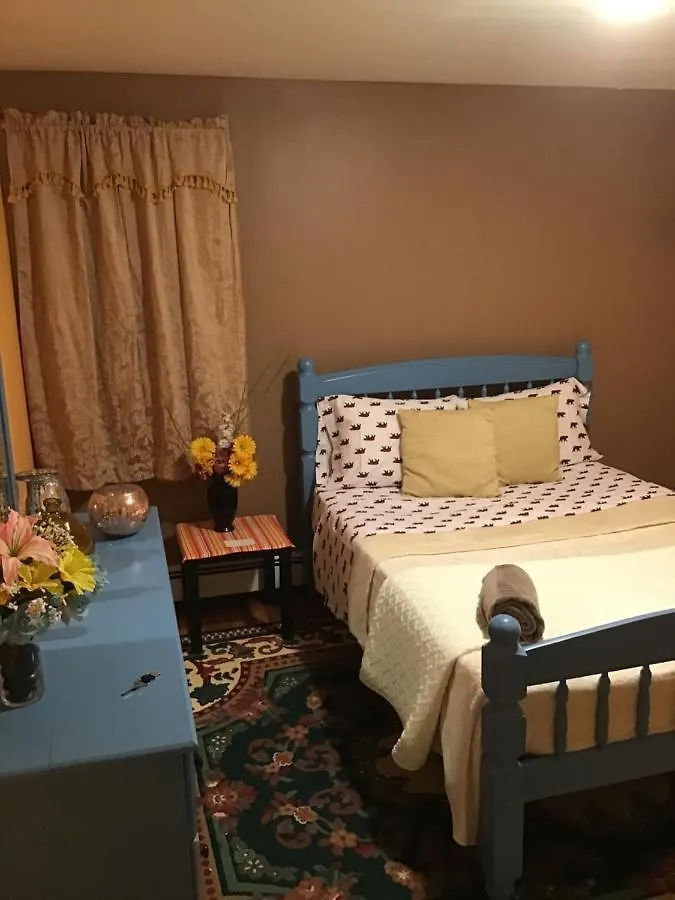 Homestay Beautiful Room Near Jfk And Close To Laguardia Airports New York